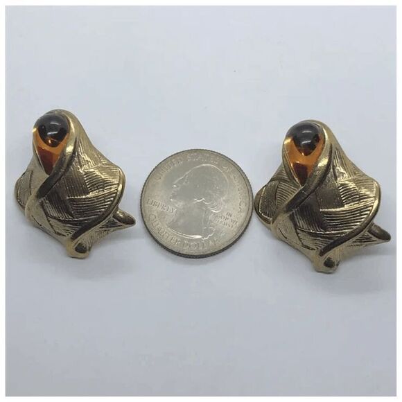 Unique Vintage Gold Tone Faux Amber Cabochon Chunky Statement Earrings - Picture 6 of 7